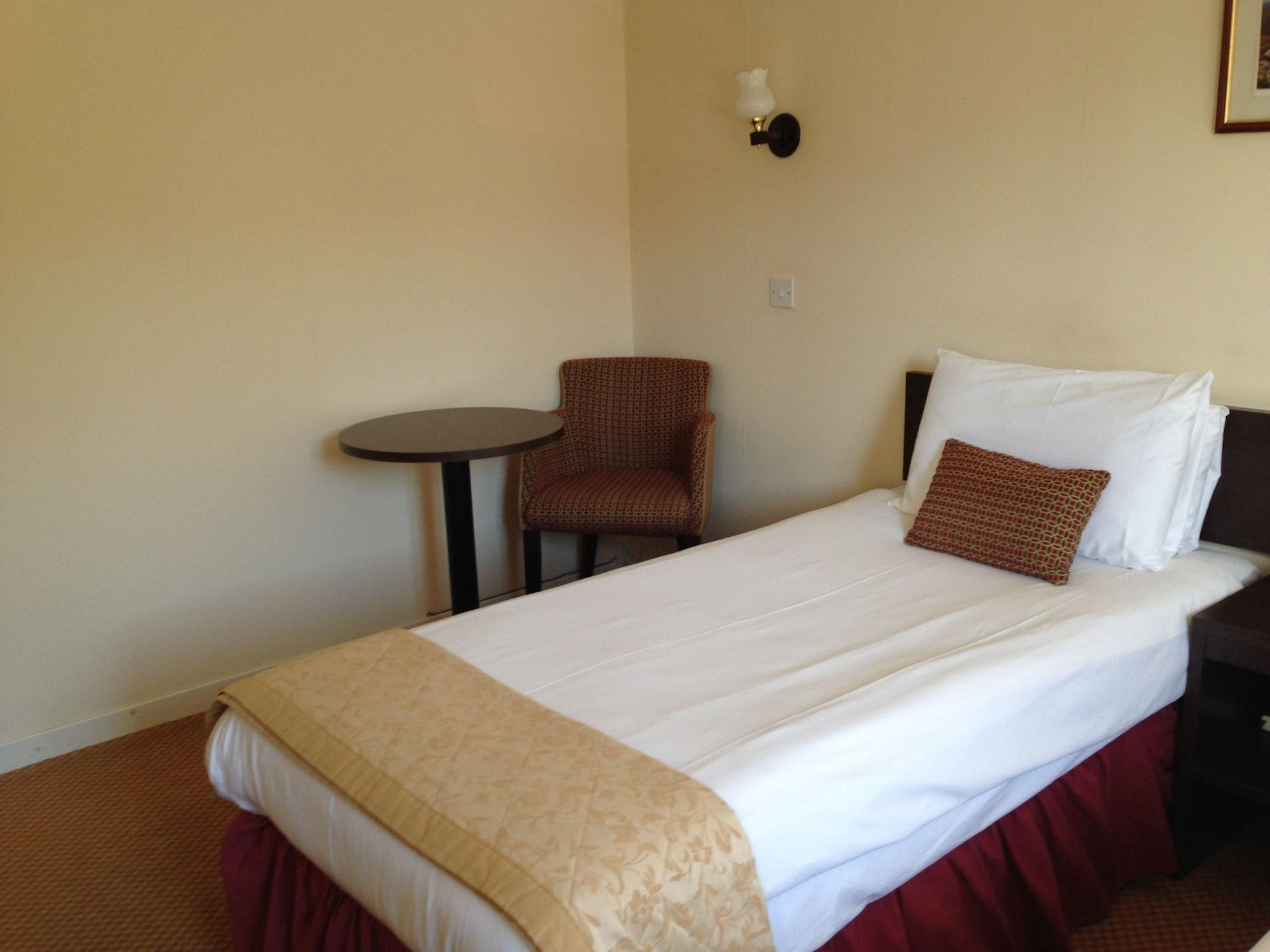 Highlander Hotel 'A Bespoke Hotel' Newtonmore Eksteriør bilde
