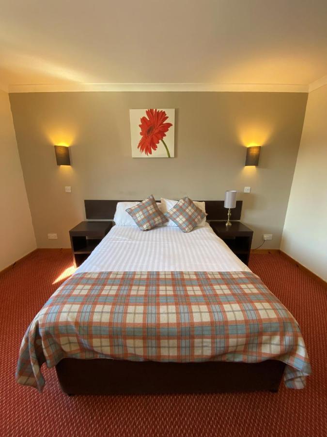 Highlander Hotel 'A Bespoke Hotel' Newtonmore Eksteriør bilde