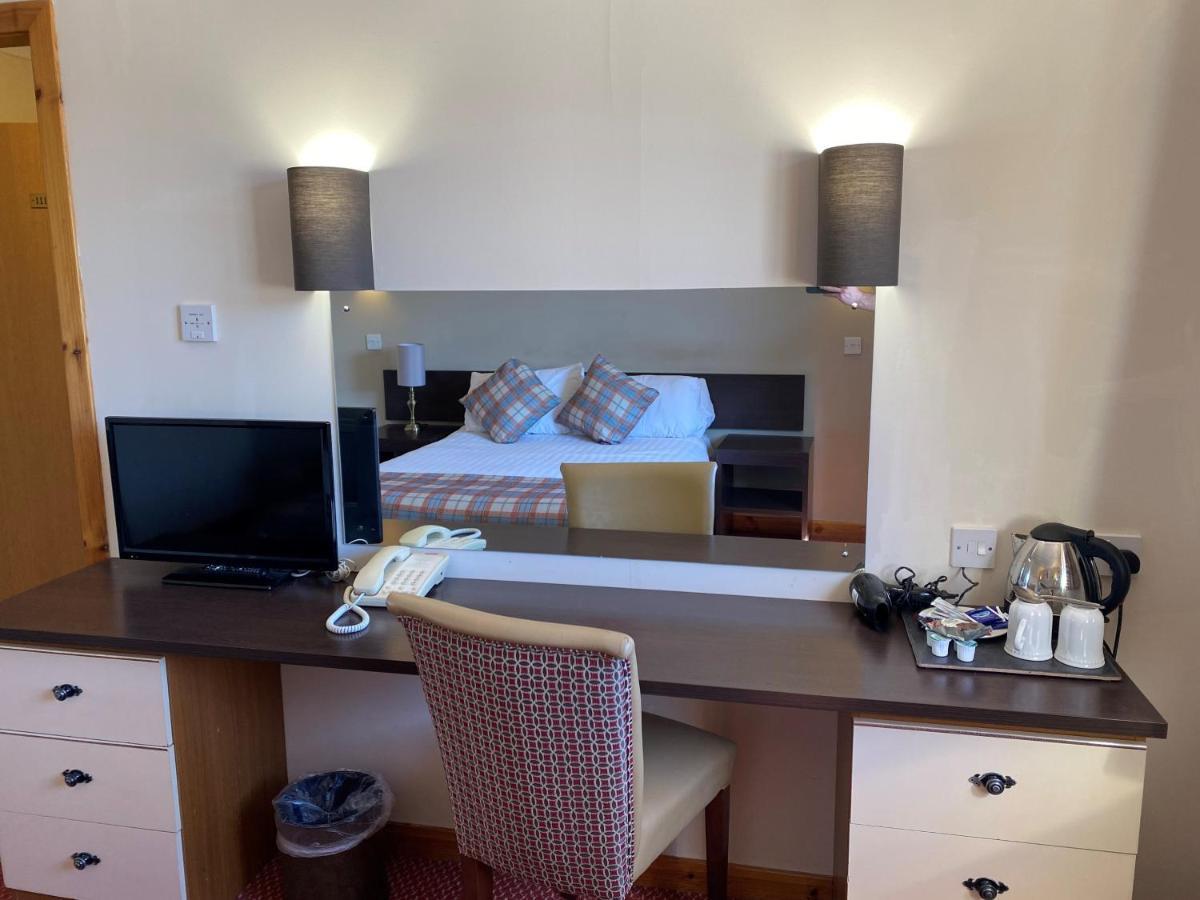 Highlander Hotel 'A Bespoke Hotel' Newtonmore Eksteriør bilde