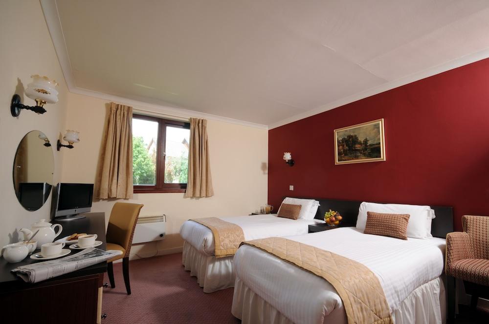 Highlander Hotel 'A Bespoke Hotel' Newtonmore Eksteriør bilde
