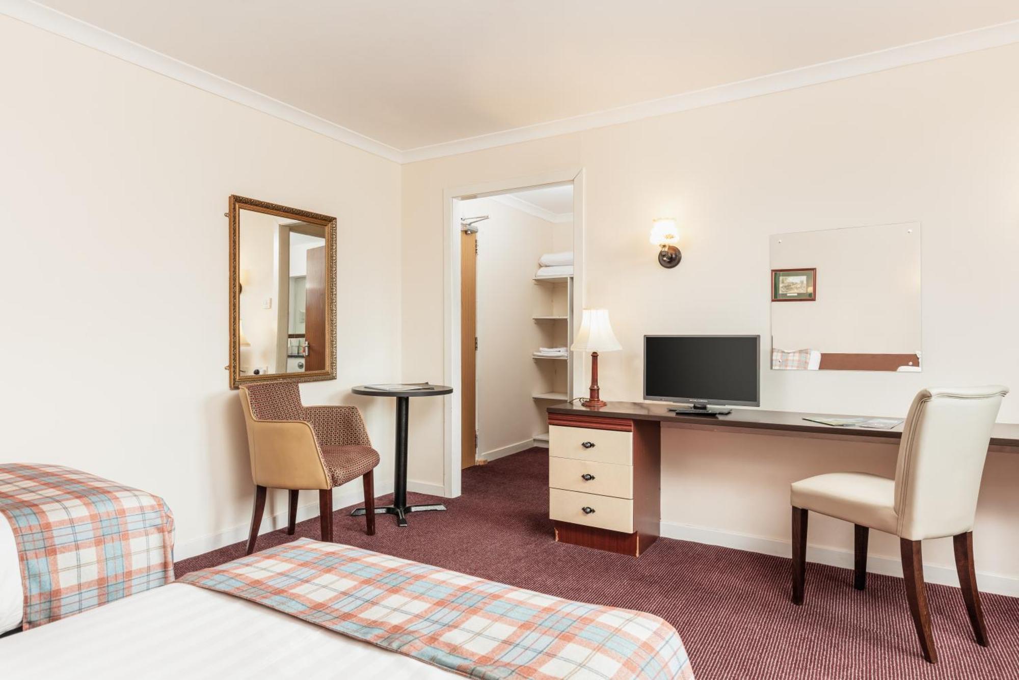 Highlander Hotel 'A Bespoke Hotel' Newtonmore Eksteriør bilde