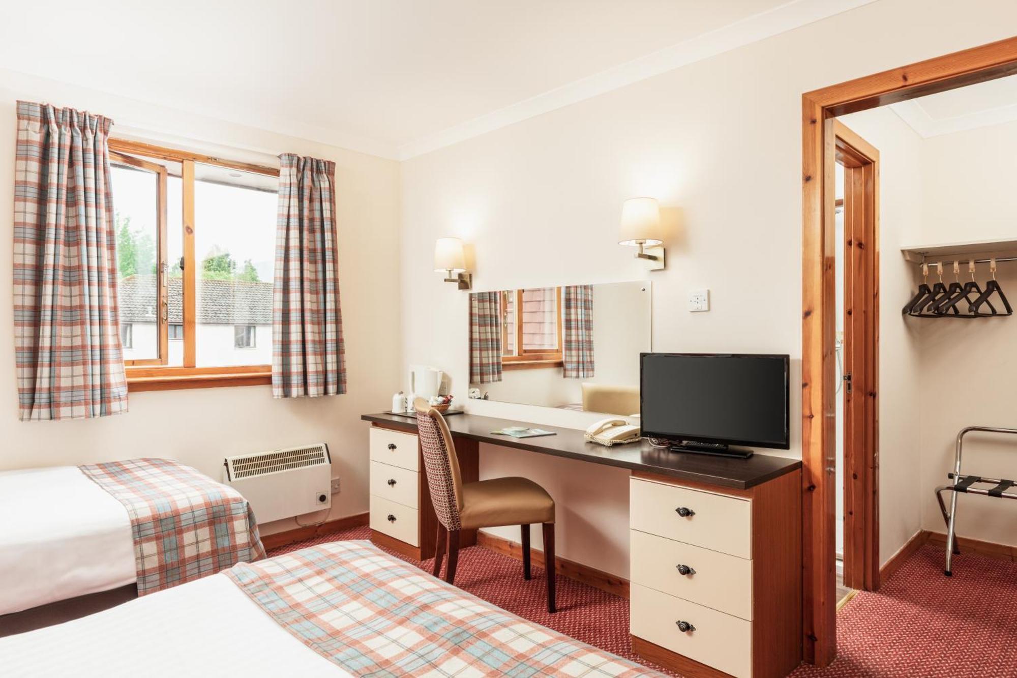Highlander Hotel 'A Bespoke Hotel' Newtonmore Eksteriør bilde