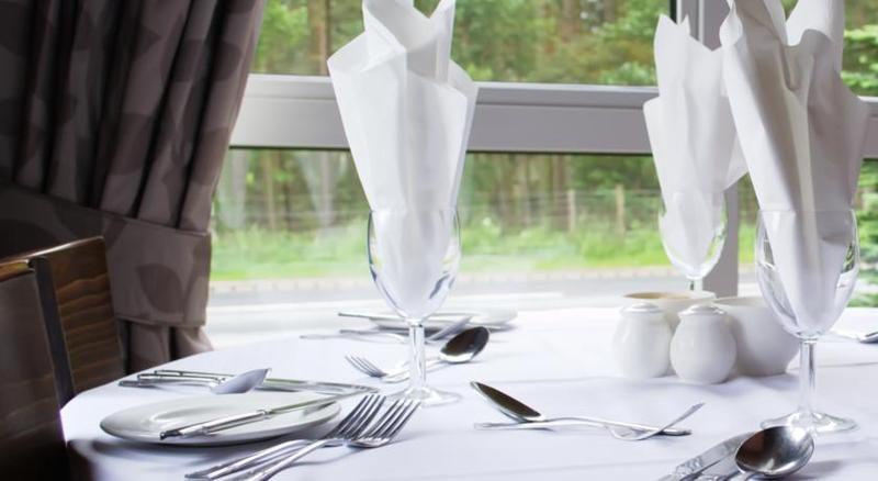 Highlander Hotel 'A Bespoke Hotel' Newtonmore Eksteriør bilde