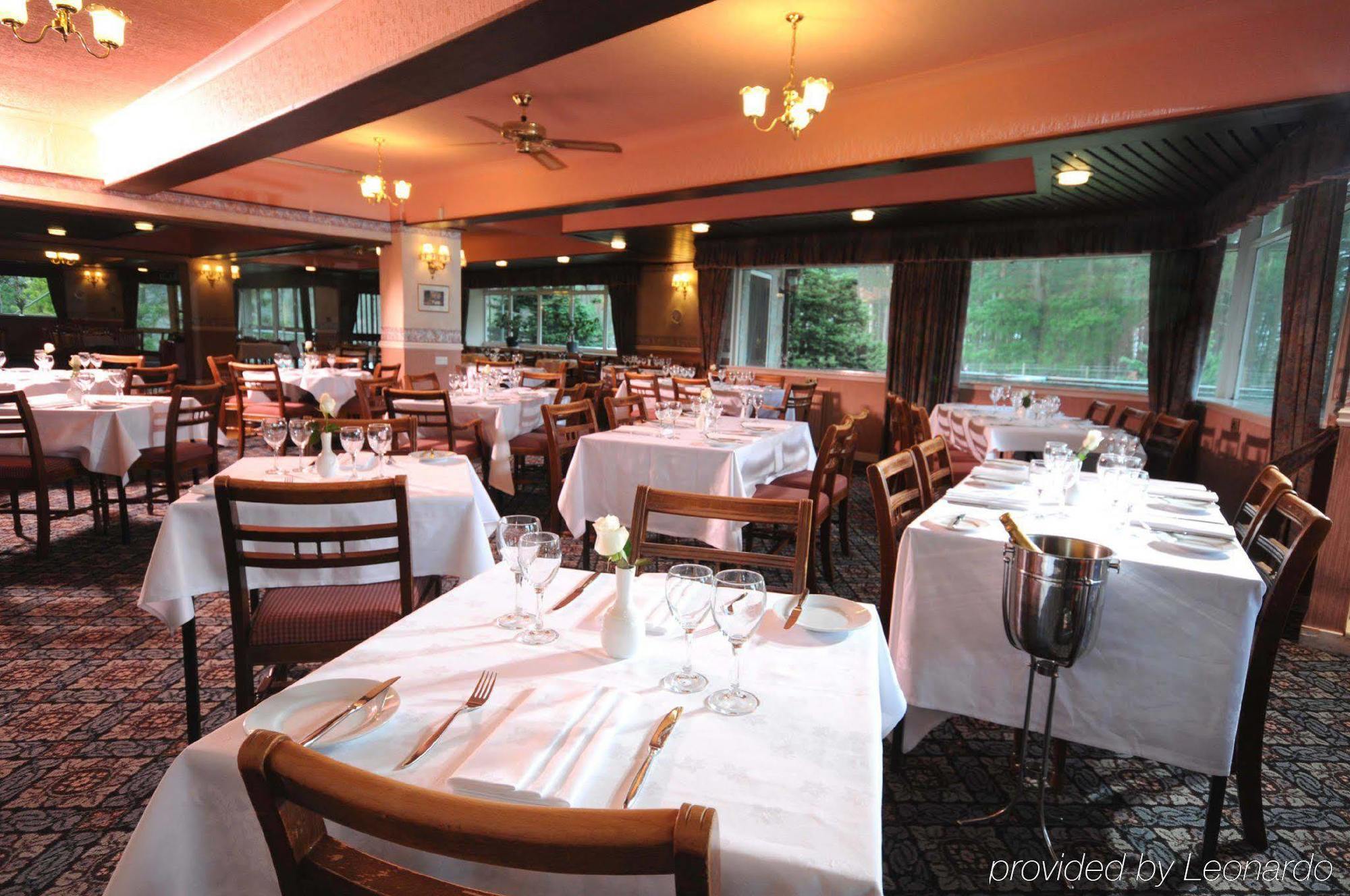 Highlander Hotel 'A Bespoke Hotel' Newtonmore Restaurant bilde